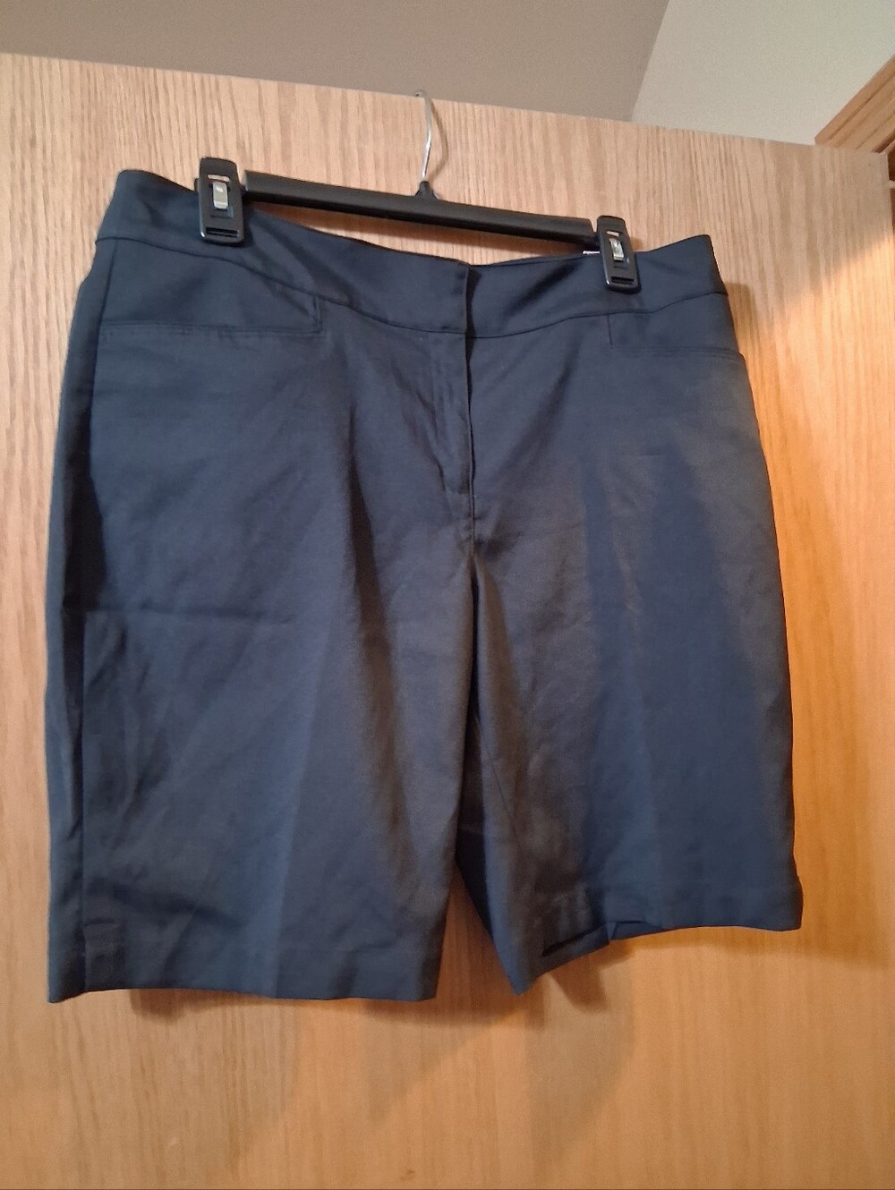 PGA TOUR golf  shorts. Size 10, Upf 50, stretch, black